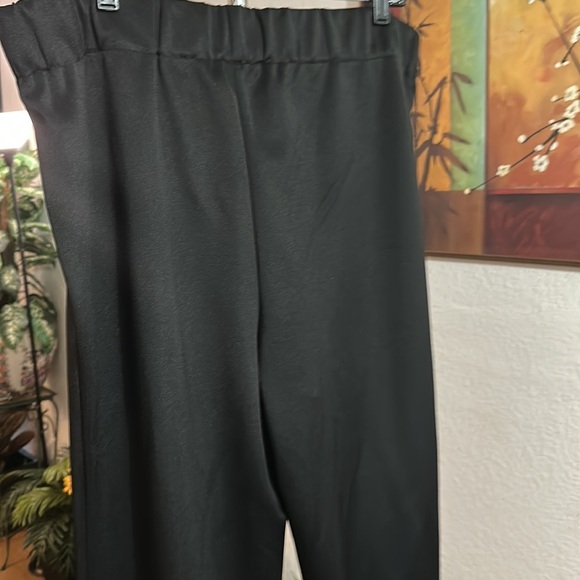 It’s chain link-embellished pants size 3X - Picture 8 of 8